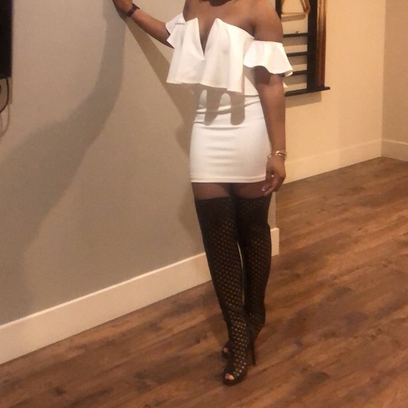 Off the shoulder minidress - Picture 4 of 4